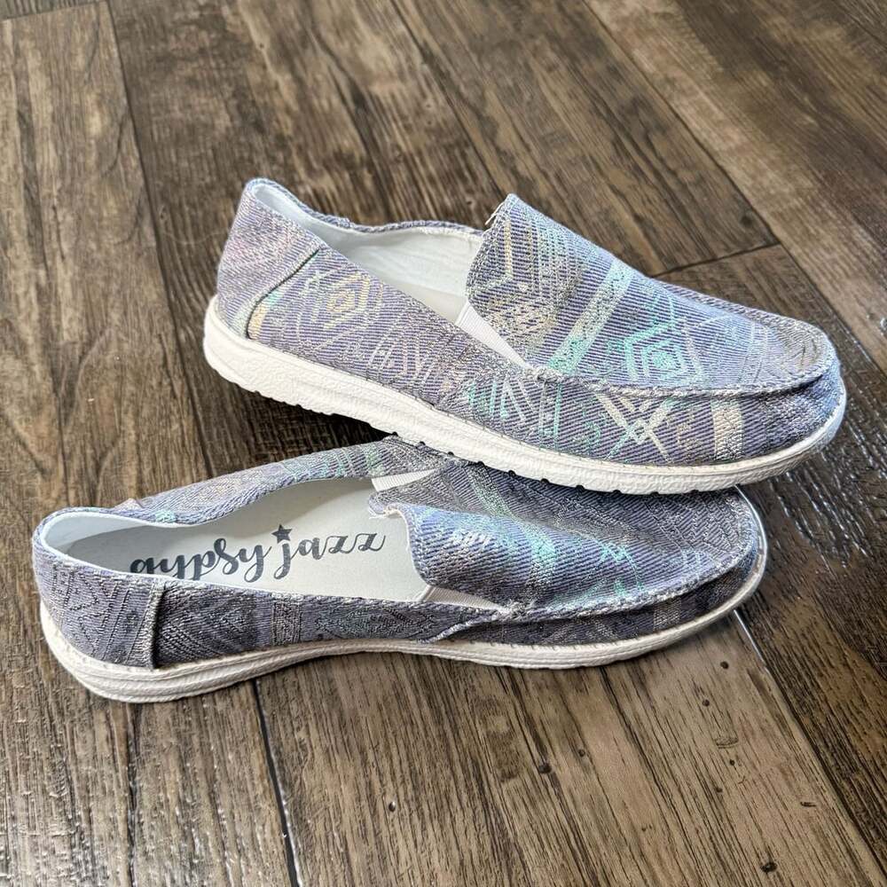 Gypsy Jazz Slip On Aztec Shoes Size 9